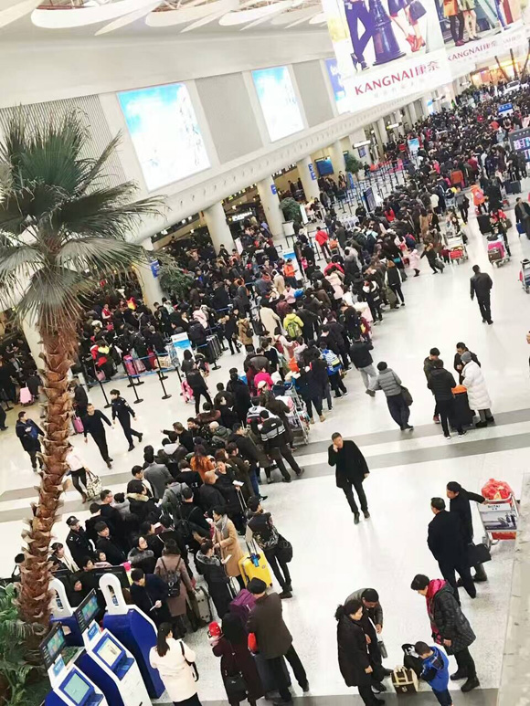 1486955862321082715.jpg 圖片2-機場集團抽調行政人員全力增援一線春運保障.jpg